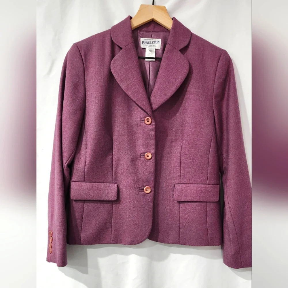 Pendleton Women's Wool Blazer Size 6P Purple Classic Career Three Button Jacket